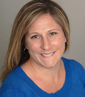 Headshot of Stephanie Martelli